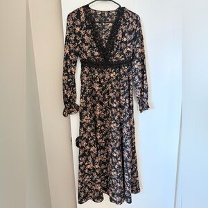Black Floral Long Sleeve Maxi Dress - Women